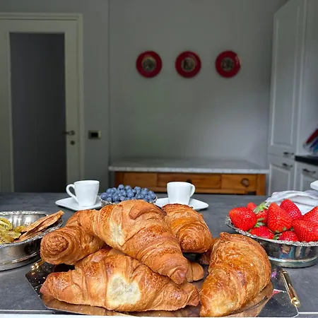 ヴィラ Lakе Maggiorе Gеm Landana イントラ